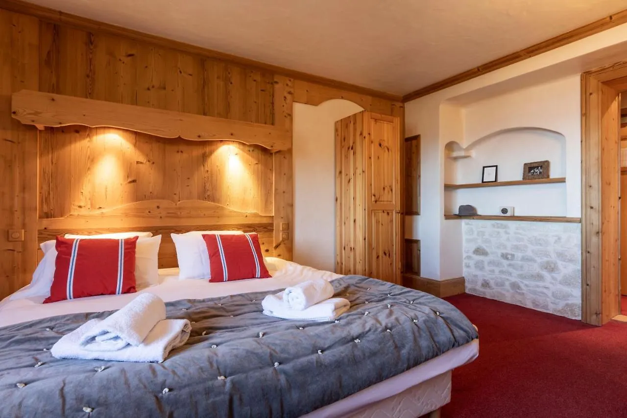 Terresens - Les Cascades Hotel Courchevel 2*,  France