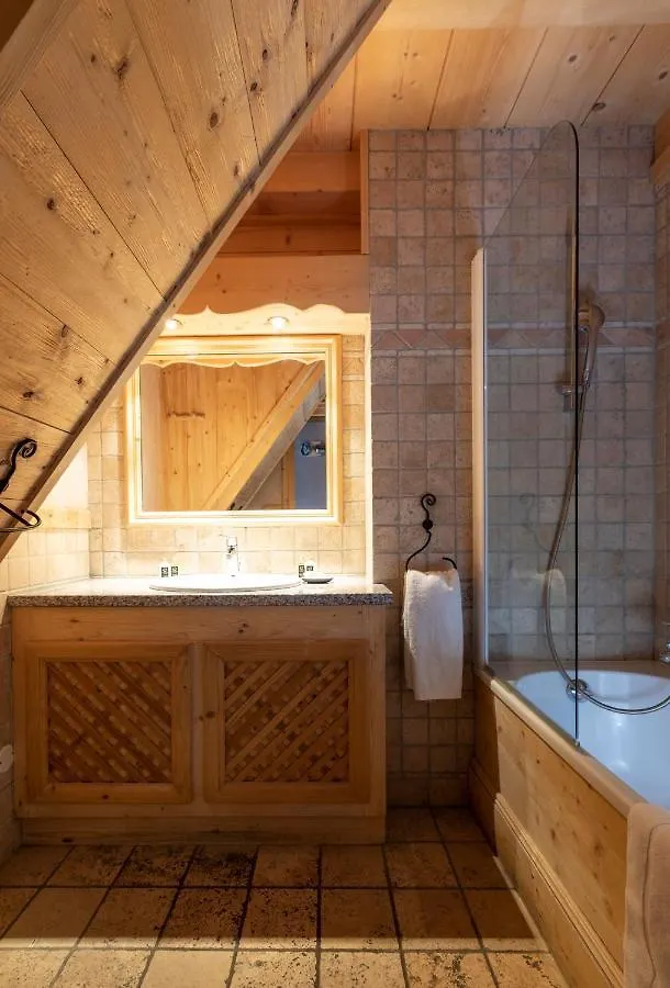**  Terresens - Les Cascades Hotel Courchevel France