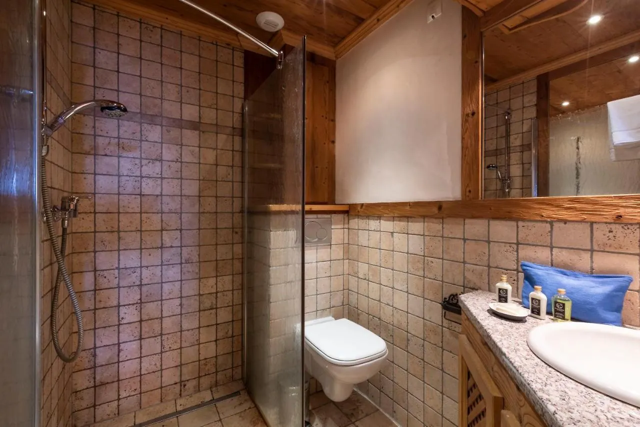 Terresens - Les Cascades Hotel Courchevel 2*,  France